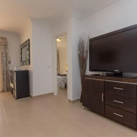 Bahia La Caleta 1 - Two Bed Apartment