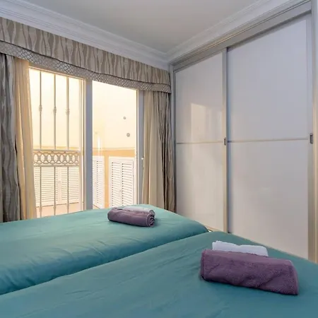 Apartment Bahia La Caleta 1 - Two Bed *